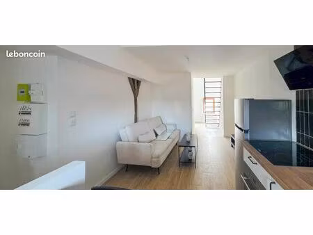 t2 en duplex entièrement rénové