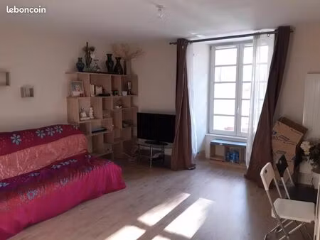 studio 1 pièce 26 m²
