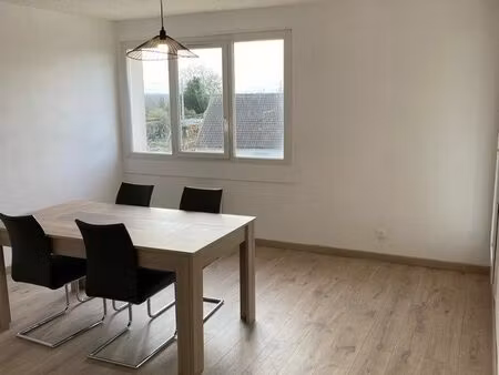 appartement t3 refait à neuf