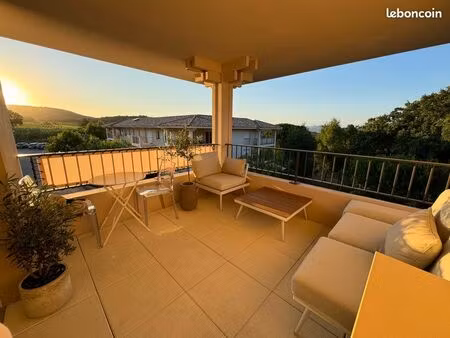 vendu meublé - magnifique t2 - piscine  terrasse  garage  ascenseur