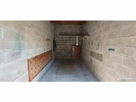 garage à louer