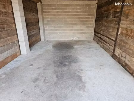 box a louer - stockage 29 m2