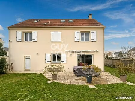 maison 7 pièces 143 m²