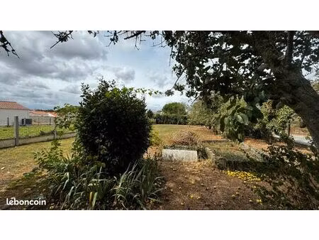 rare – terrain 900 m² – fort potentiel – ardelay (les herbiers)
