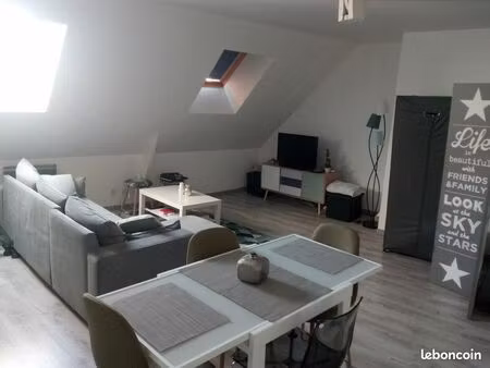 location grand studio laon plateau - etudiant