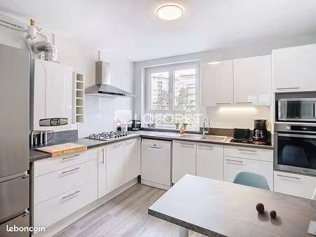 appartement 1 pièce 11 m²