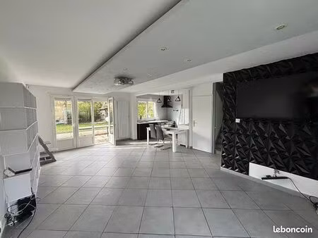 maison 4 pièces 82 m²