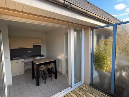 t1 lumineux 33 m² avec terrasse + parking — centre-ville st-quentin