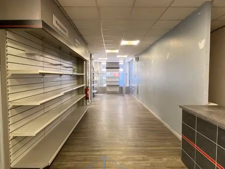 à louer local commercial