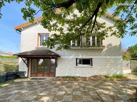 maison 4 pièces 110 m²