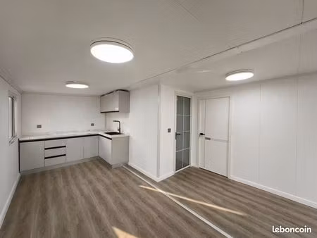 maison mitoyenne à louer  37 m²