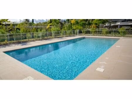 appartement / villa ( pmr )