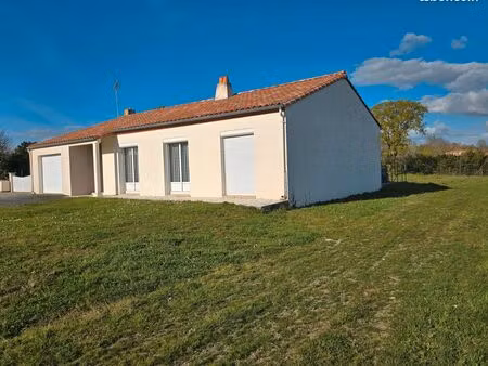 maison plain pied 120 m2 - lotissemnt prive - le poire sur vie centre