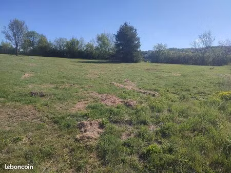 terrain constructible de 1450 m2