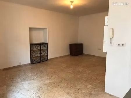 300 m² brignoles