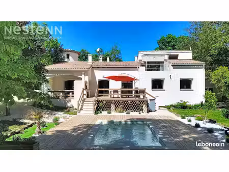 villa 6 pièces 156 m²