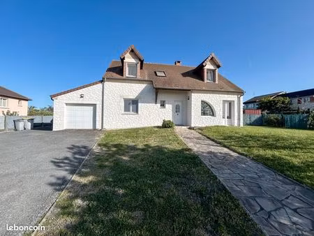 villa 7 pièces 145 m²
