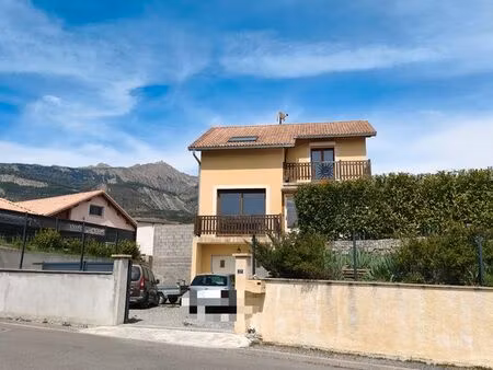 maison 92 m² à montgardin