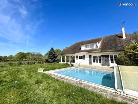 propriété 7 pièces 245 m²