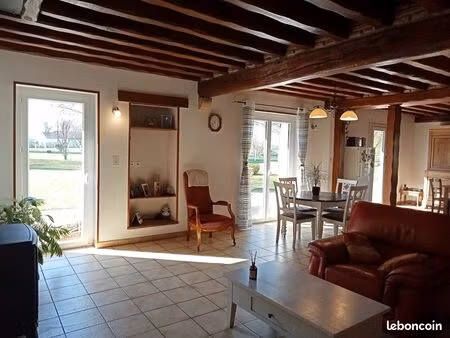 maison avec son étang