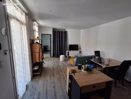 f2 centre-ville non meublé