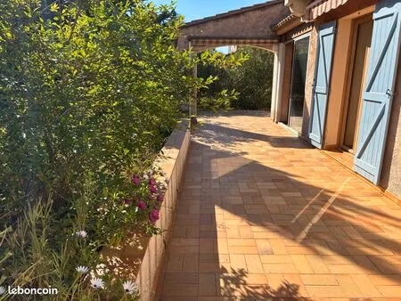 charmante maison de plain-pied à vendre sur sanary-sur-mer