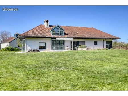 maison 7 pièces 150 m²