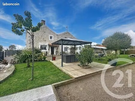 maison 6 pièces 179 m²