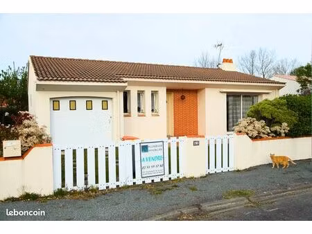 maison de plain-pied à 700m de la plage  impasse calme  quartier résidentiel demoiselles  