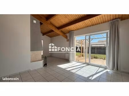 les sables d'olonne - plage et commerces à pied - charmante maison t3 plain-pied avec gara