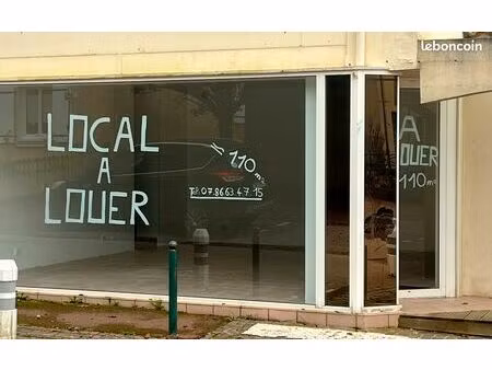 local commercial climatisé – 108 m² – les clouzeaux