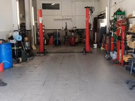 bail local commercial garage mécanique show room