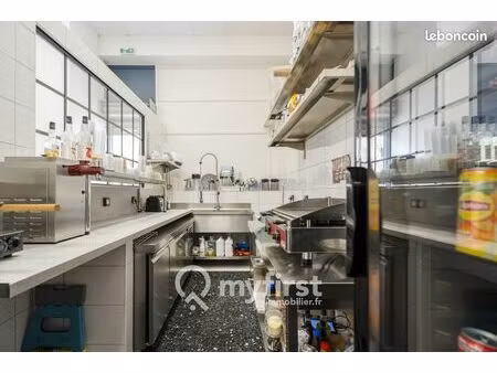 mur commercial a vendre