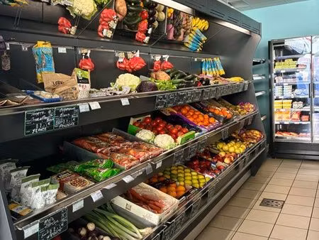 supérette à vendre - 90m2 - licence iv - belle opportunité