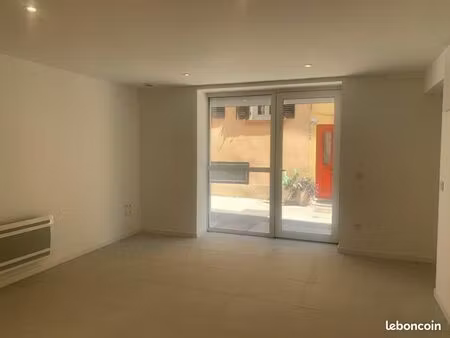 local 31 m²