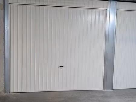 box garage