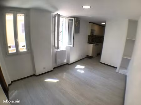 studio  proche port  quartier calme