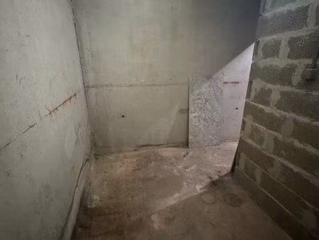 cave à louer six fours les plages