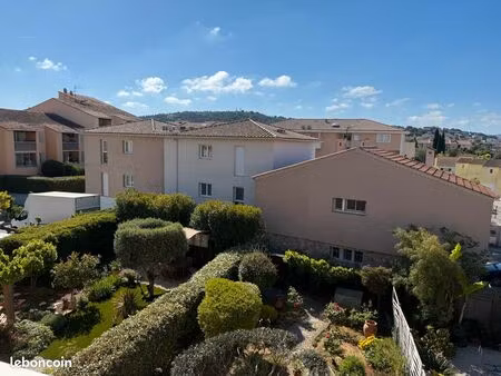 sanary sur mer location appartement t4
