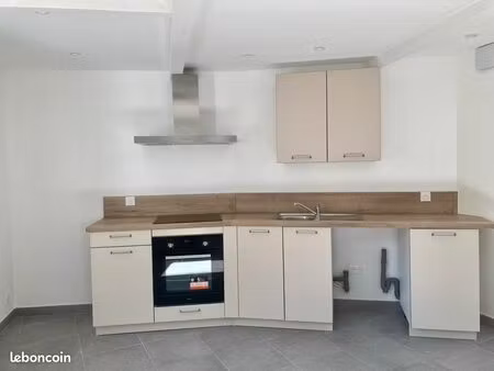 grand appartement t2 rénové à tavernes