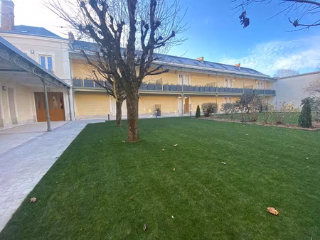 location appartement 2 pièces 44 m² à orléans (45000)