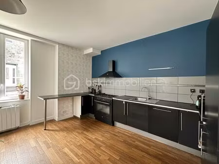 maison de ville de 122 m² à dinge