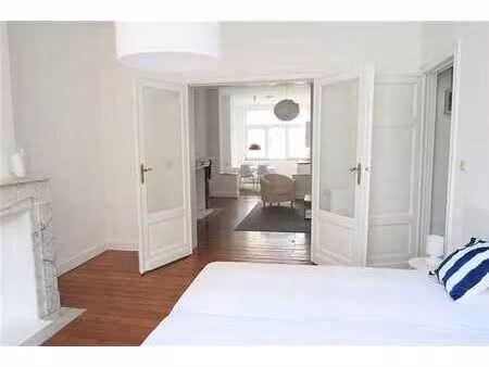 appartement une chambre agréable et meublé situé dans le qua