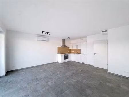 nouvel appartement 2ch. / cave / parking
