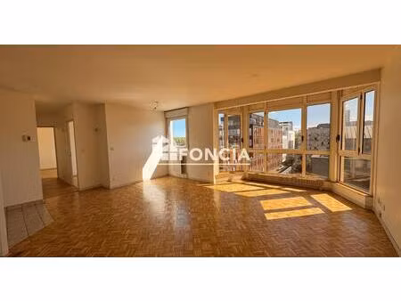 à vendre – t3 lumineux de 71 m² avec garage – lyon 2ᵉ  rue ravat