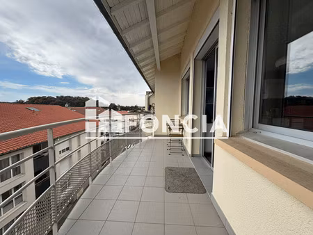 meyzieu centre avec balcon et stationnement privatif