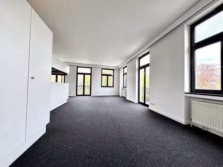 studio lumineux - etangs d'ixelles