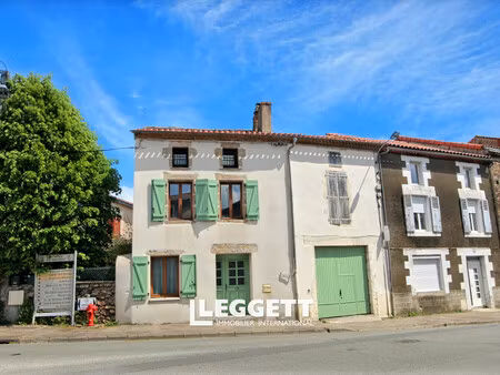 maison 8 pièce(s)  confolens