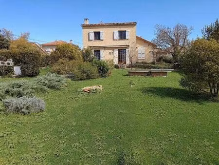 maison avec grand jardin  à saisir sur offre de prix