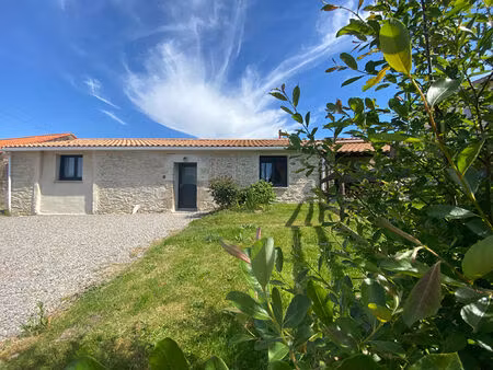 vente maison 4 pièces  84.00m²  machecoul